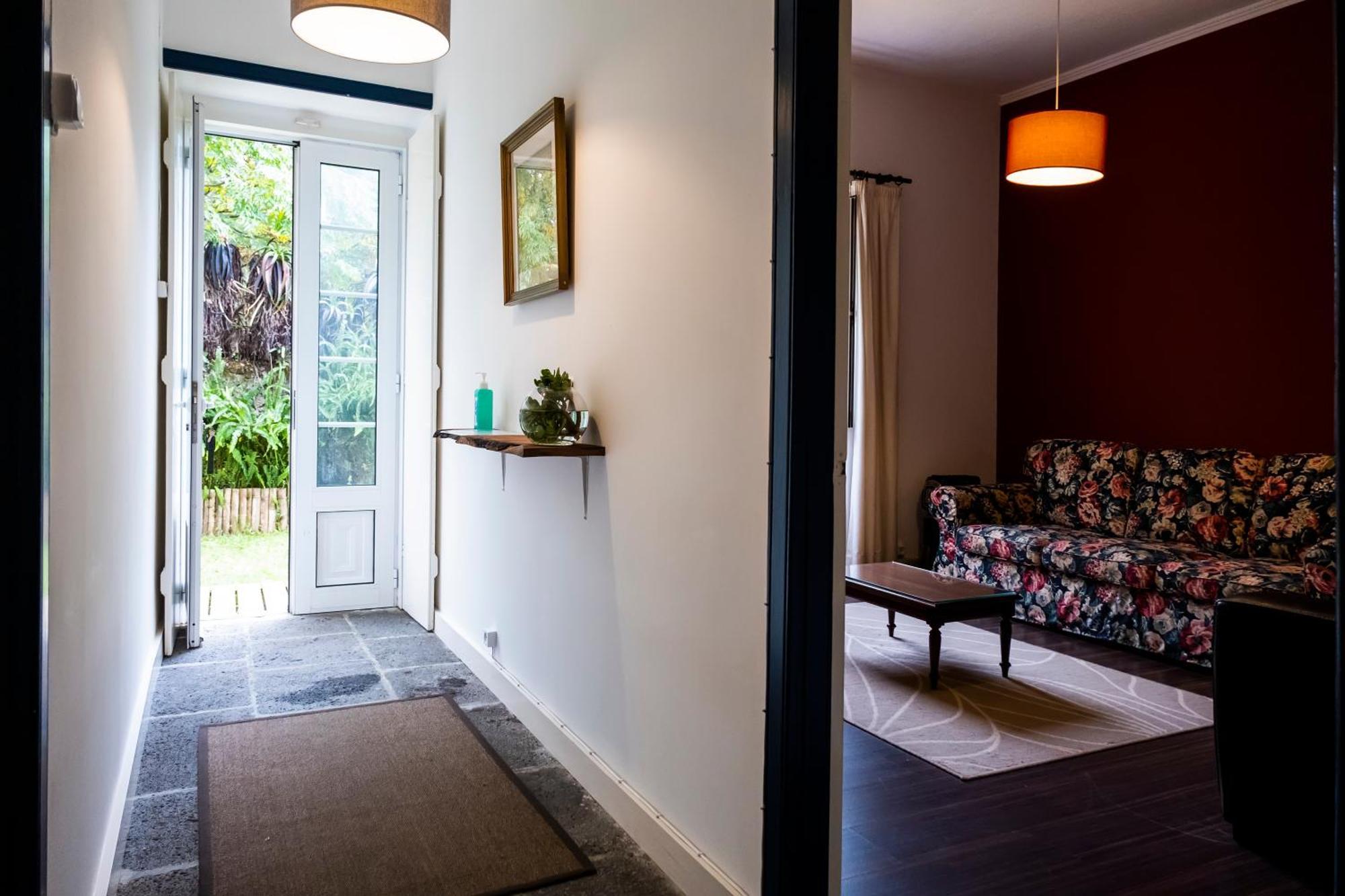 Casa Villa Cottage 蓬塔德尔加达 外观 照片